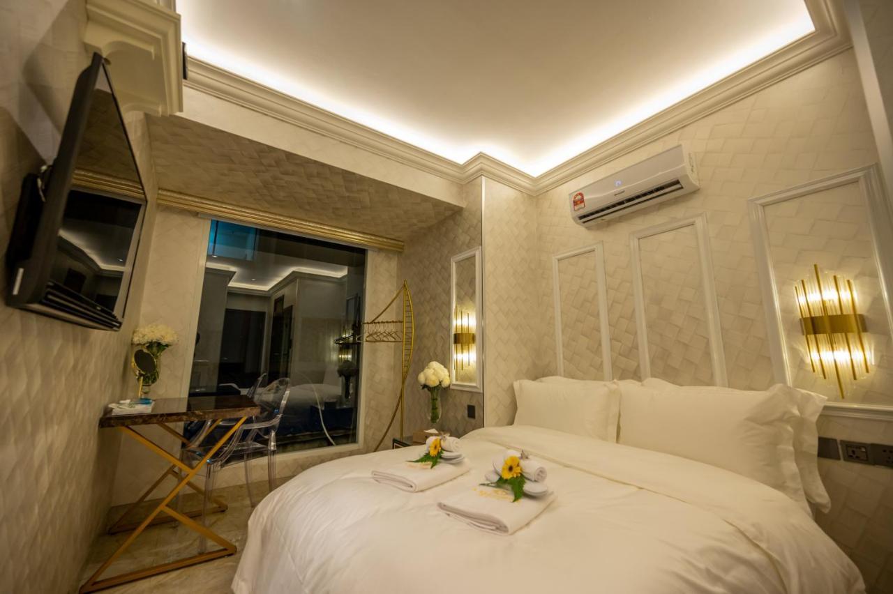 A Residence @ Between Hilton & Cititel Hotel Kota Kinabalu Extérieur photo